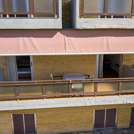 Seafront Apartment For 5 Guests With Amazing Views 公寓 波塞蒂