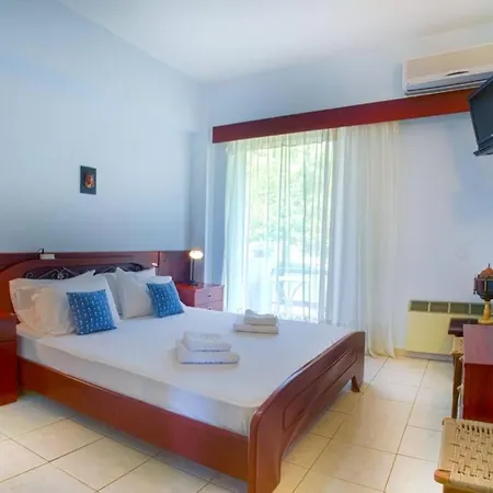 Seafront Apartment For 5 Guests With Amazing Views * Possidi
