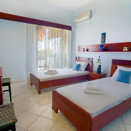 Seafront Apartment For 5 Guests With Amazing Views Possidi